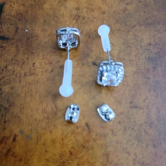 Elegant Silver Knot Earrings And Halo Necklace - Picture 4 of 7